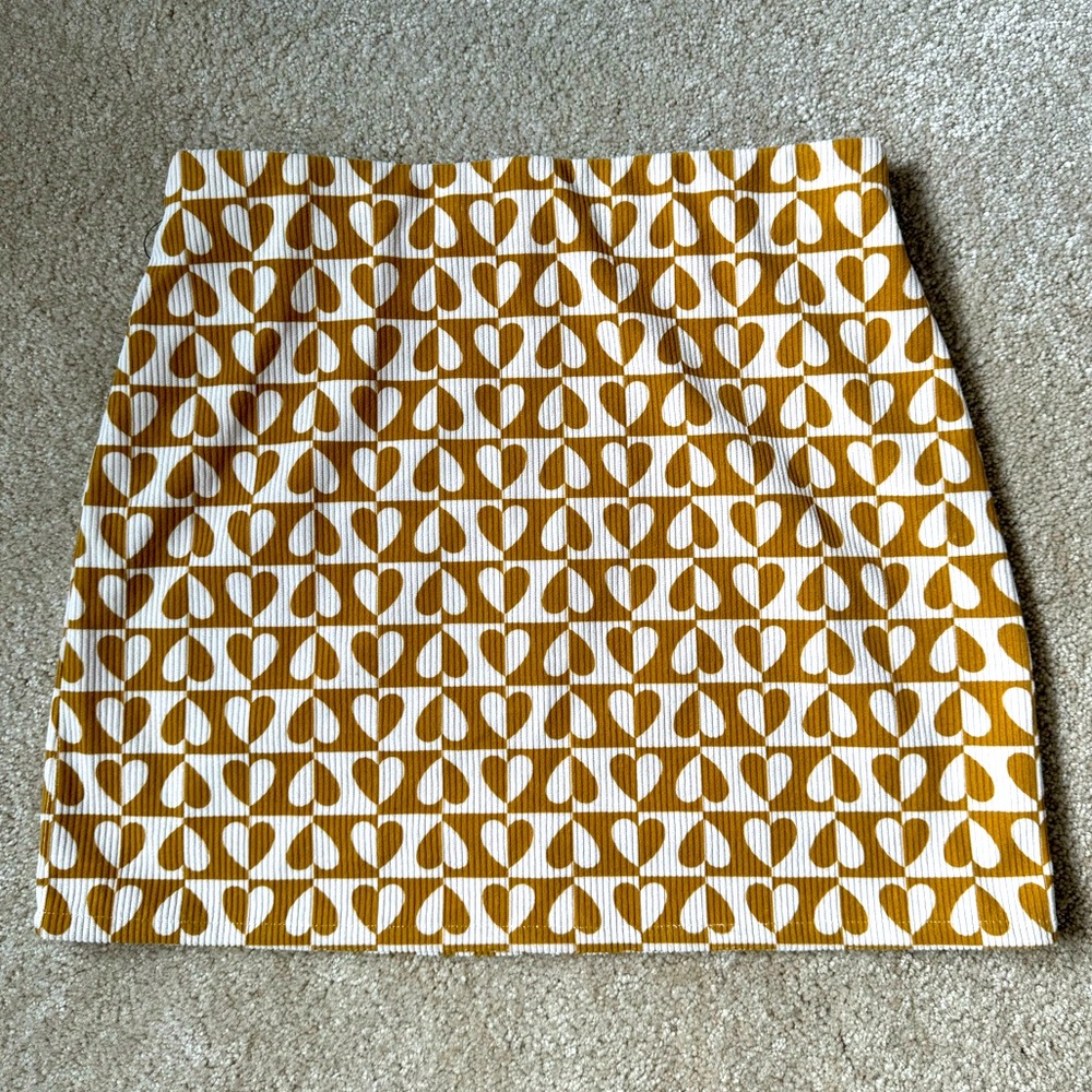 Mustard and cream mini skirt